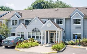 Microtel Inn And Suites Bethel Ct